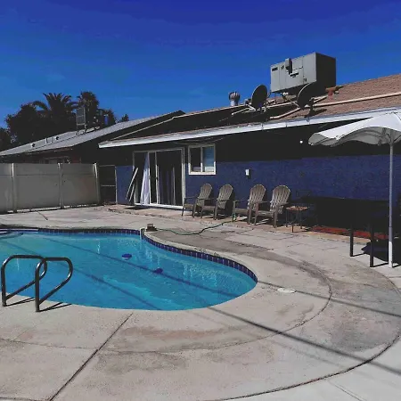 7 Min From The Strip With Pool-3