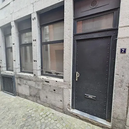 Maison Classee Dans Le Centre Historique De Liege-2