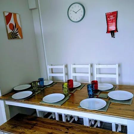 Winchester 5 Bedroom Near City And Motorways-3