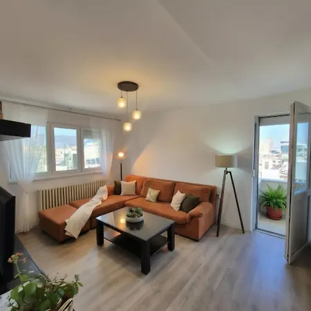 Above The City, Walk Everywhere - 2Br, 2 Baths-3