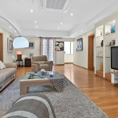 Luxury Apt 110M From The Sea, Balluta Bay, Sliema-2