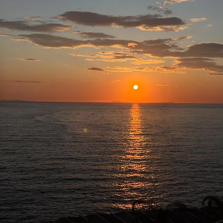 Serenity Seaview Apartment Sarande-3