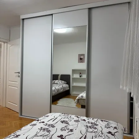 Apartman 7 Foca-3