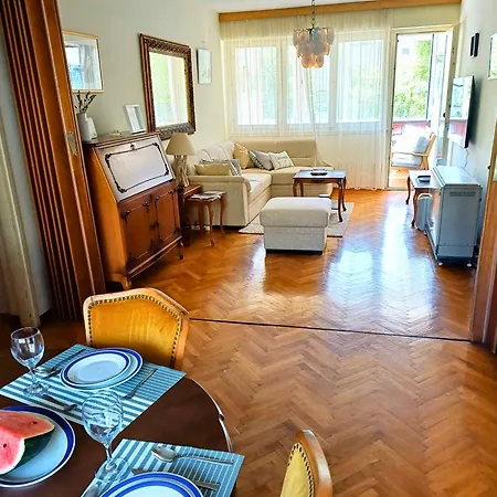 Spacious Apartment-2