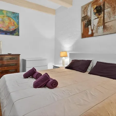 Luxury Apt 110M From The Sea, Balluta Bay, Sliema-3