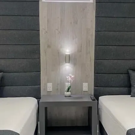3 Bedroom Apartment And Pool-3