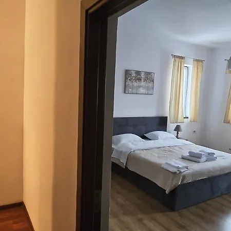Vila Alexandra - Prime Accomodation - Pumo Properties-3