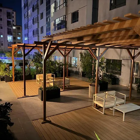 Curated Art Stay - Central Lavington-3