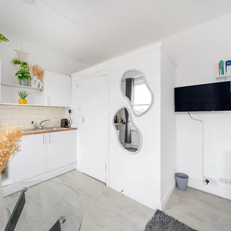 The Castletown Collection West Kensington Studios & 1-Bed Apartments Near Tube-2