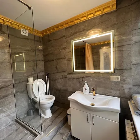 Columna Central Park Apt-2