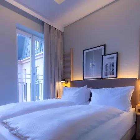 Hotel Bleibtreu Berlin by Golden Tulip-2