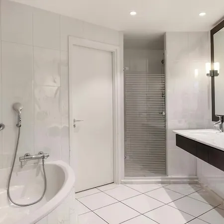Lyon Marriott Hotel Cite Internationale-3