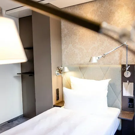 Motel One München Sendlinger Tor-2