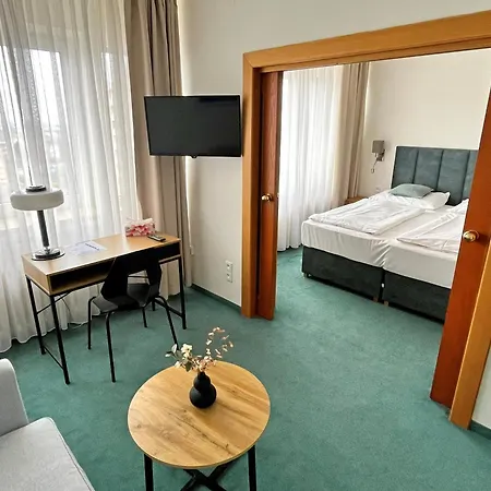 Hotel ILF-2