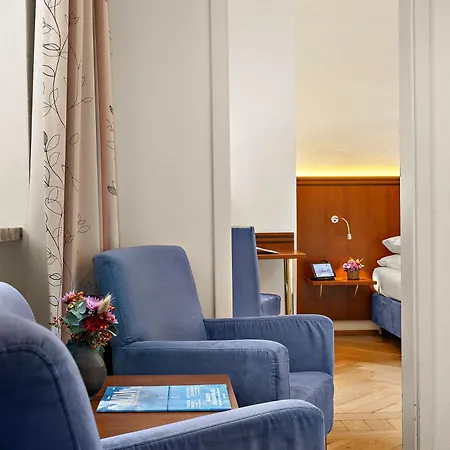 Alpen Hotel München-3
