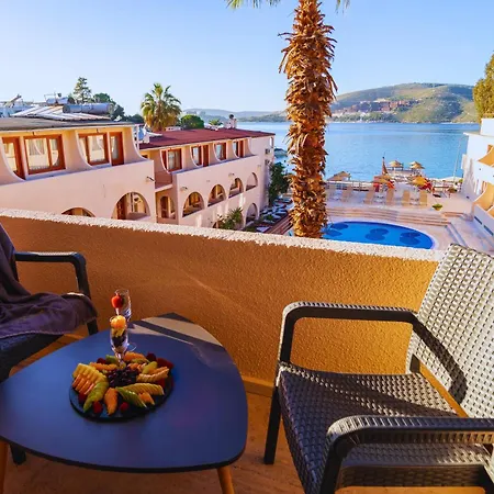Oscar Seaside Hotel & Spa-3