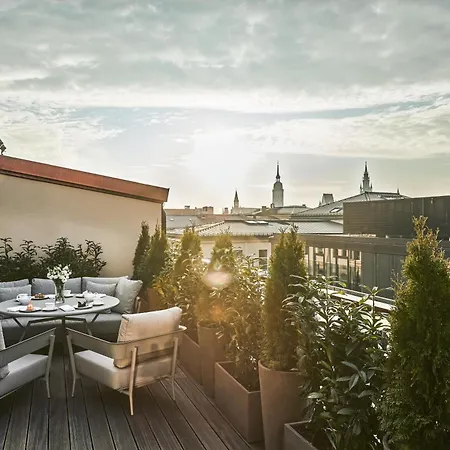 Vier Jahreszeiten Kempinski München-2