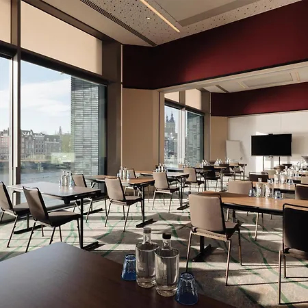 Doubletree By Hilton Amsterdam Centraal Station-2