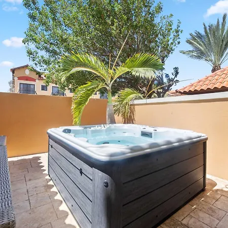 Beautiful 4 Bedroom House In Gold Coast-3