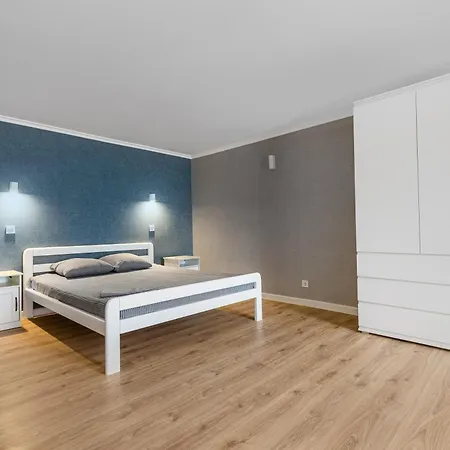 18 Deribasivska Street Jacuzzi Apartment-3