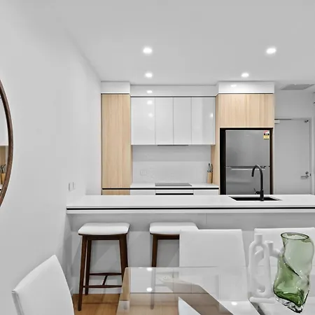 Essentia Surfers Paradise Boutique Apartments-3