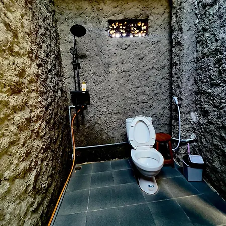Kubu Black House-3