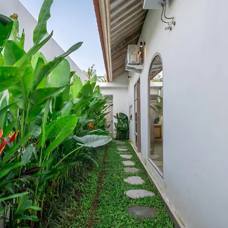 Bambola - Spacious Patio Villa With Large Private Pool-2