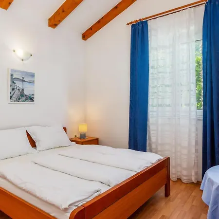 Vila Medea Sea View By Villas Guide-2