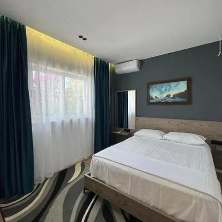 Beachside Boutique Rooms-2
