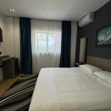 Beachside Boutique Rooms-3