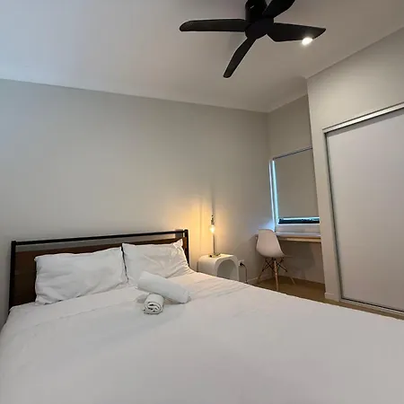 Cozy Sunnybank Base - Unit 3 | Near Shops & Eats-2