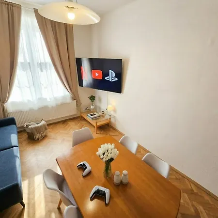 Apartment Paulie 3Min To Metro Near O2 Arena And City Centre-3