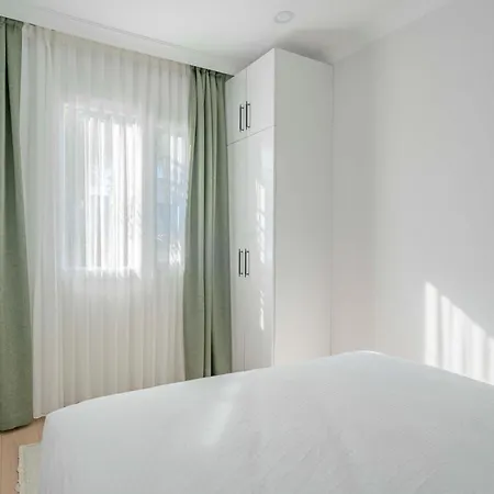 Mandarin Bungalow-3