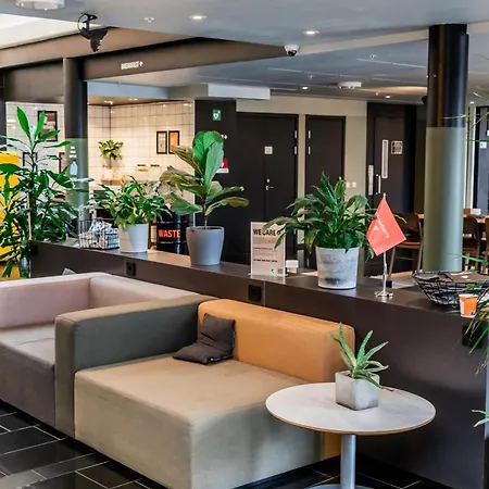 Comfort Hotel Malmoe-3