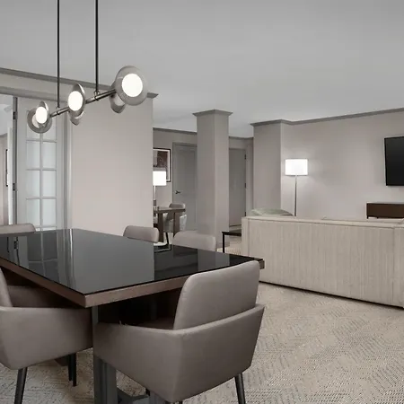 Doubletree By Hilton Philadelphia Airport-3