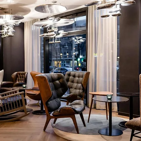 Motel One Hamburg-Alster-2