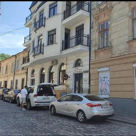 Best Apartment Plosha Rynok-3