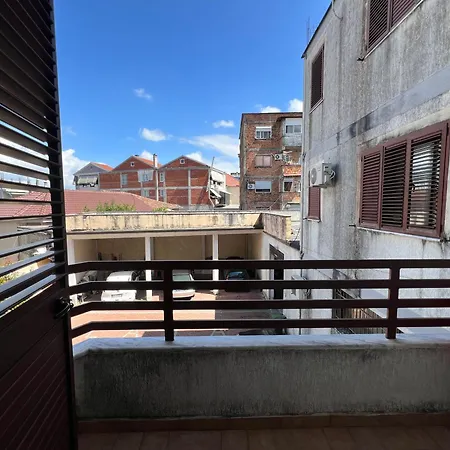 Host Apartments-3