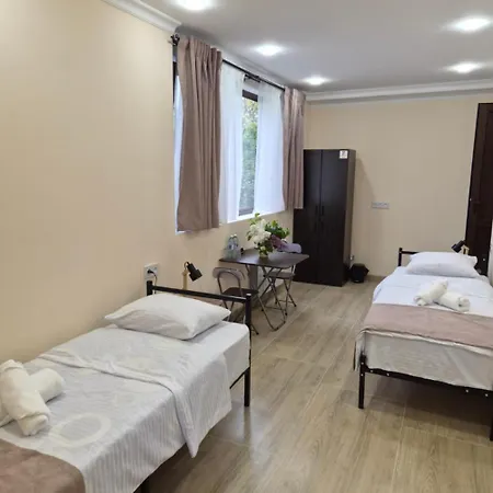 Noosh Ashnak Guesthouse-2