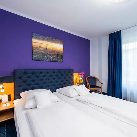 Hotel Hanseport Hamburg-3