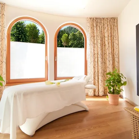 Thermenwelt Hotel Pulverer-3