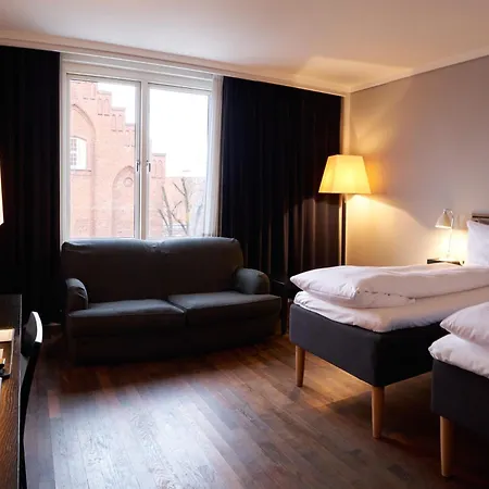 First Hotel Grand-2