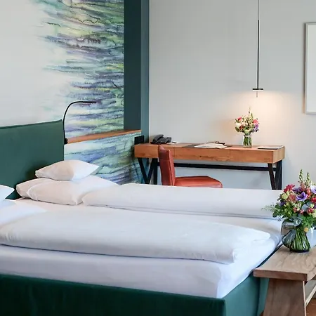 Seehotel Niedernberg - Das Dorf am See-3