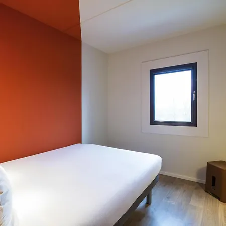 Ibis Budget Rotterdam The Hague Airport-3