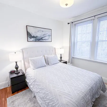 2 Bed, In Unit Laundry, Boston College, Balcony-2