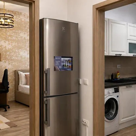 Studio Near Palas Mall-2