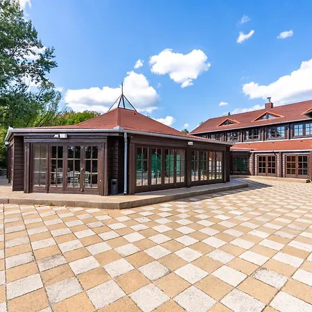 Petneházy Aparthotel-2
