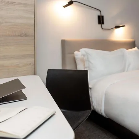 Hotel Escad Quartier Dix30-2