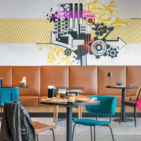 Moxy Hamburg Altona-2