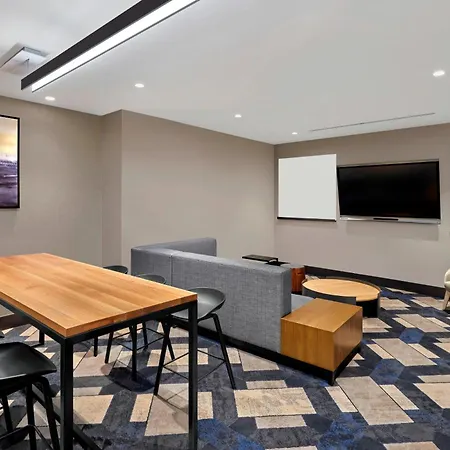 Delta Hotels By Marriott Calgary Downtown-2